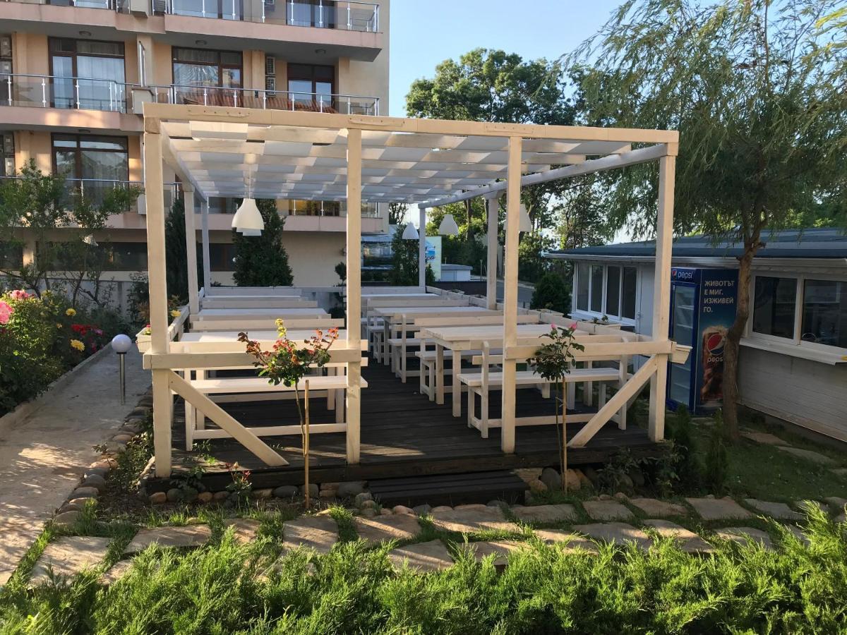 Family Hotel Akra Tschernomorez Exterior foto