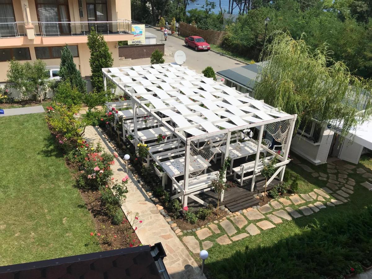 Family Hotel Akra Tschernomorez Exterior foto