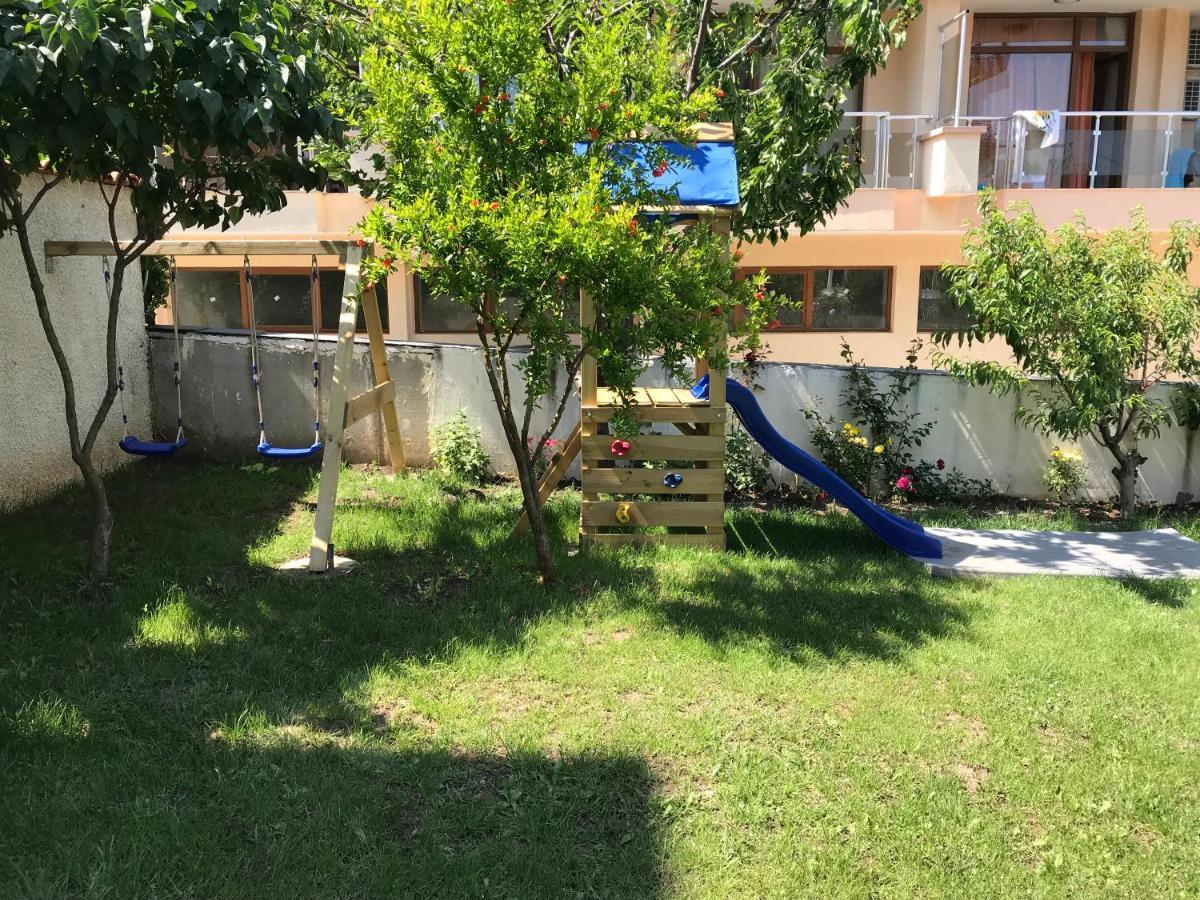 Family Hotel Akra Tschernomorez Exterior foto